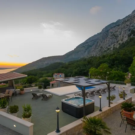 빌라 Sestic-makarska By Guide *